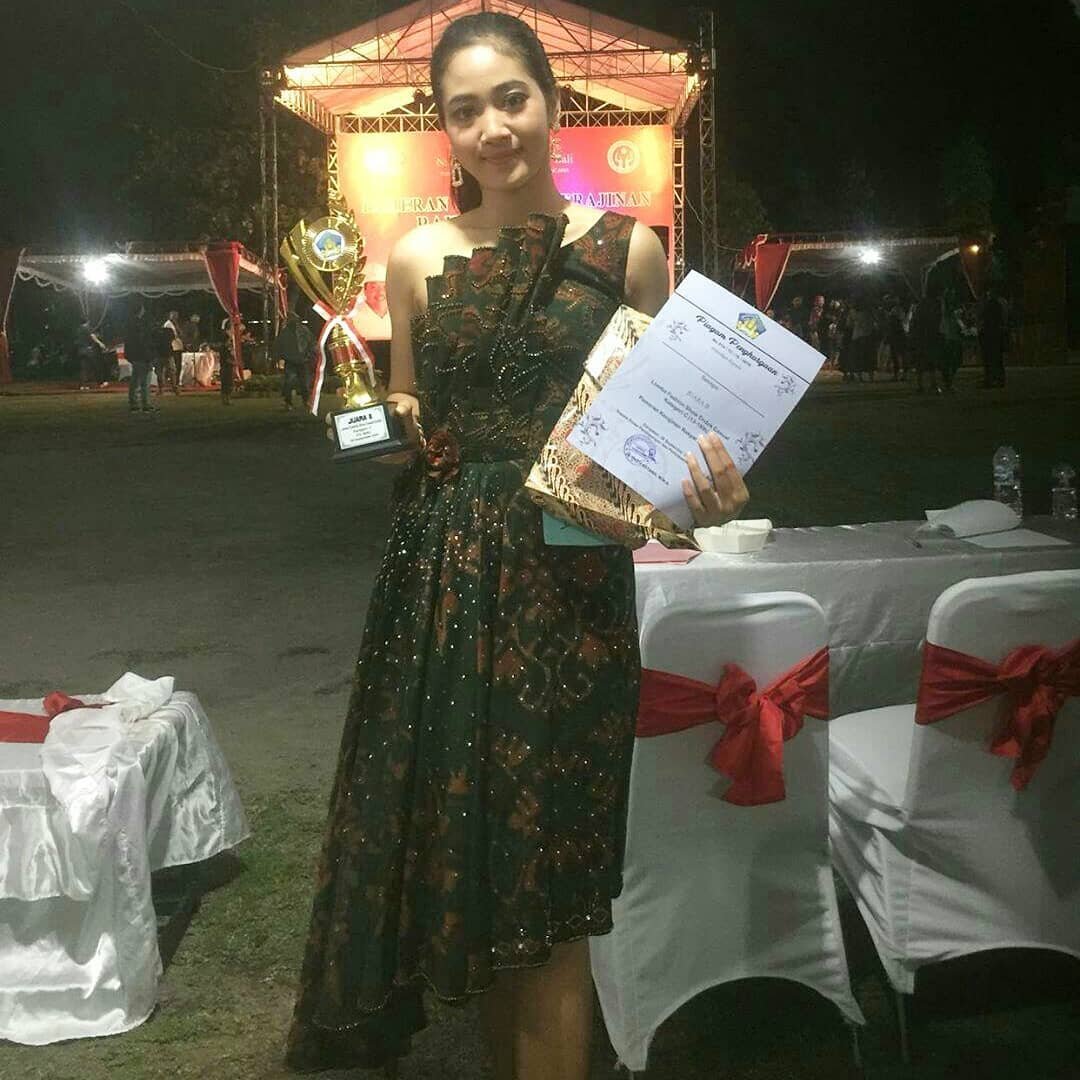 56. Kadek Clarisa Candraswari - Juara 2 Fashion Show Casual Endek 